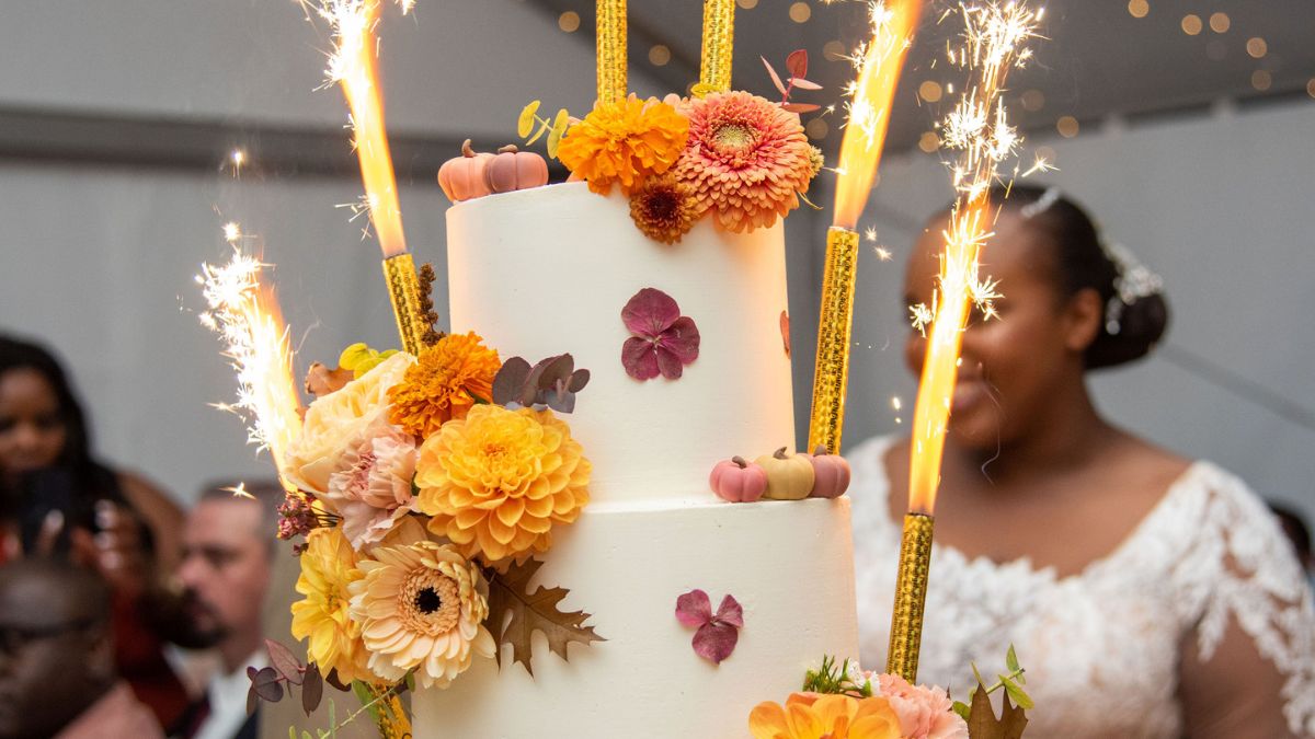 Un wedding cake qui s'inscrit dans la tendance mariage 2026